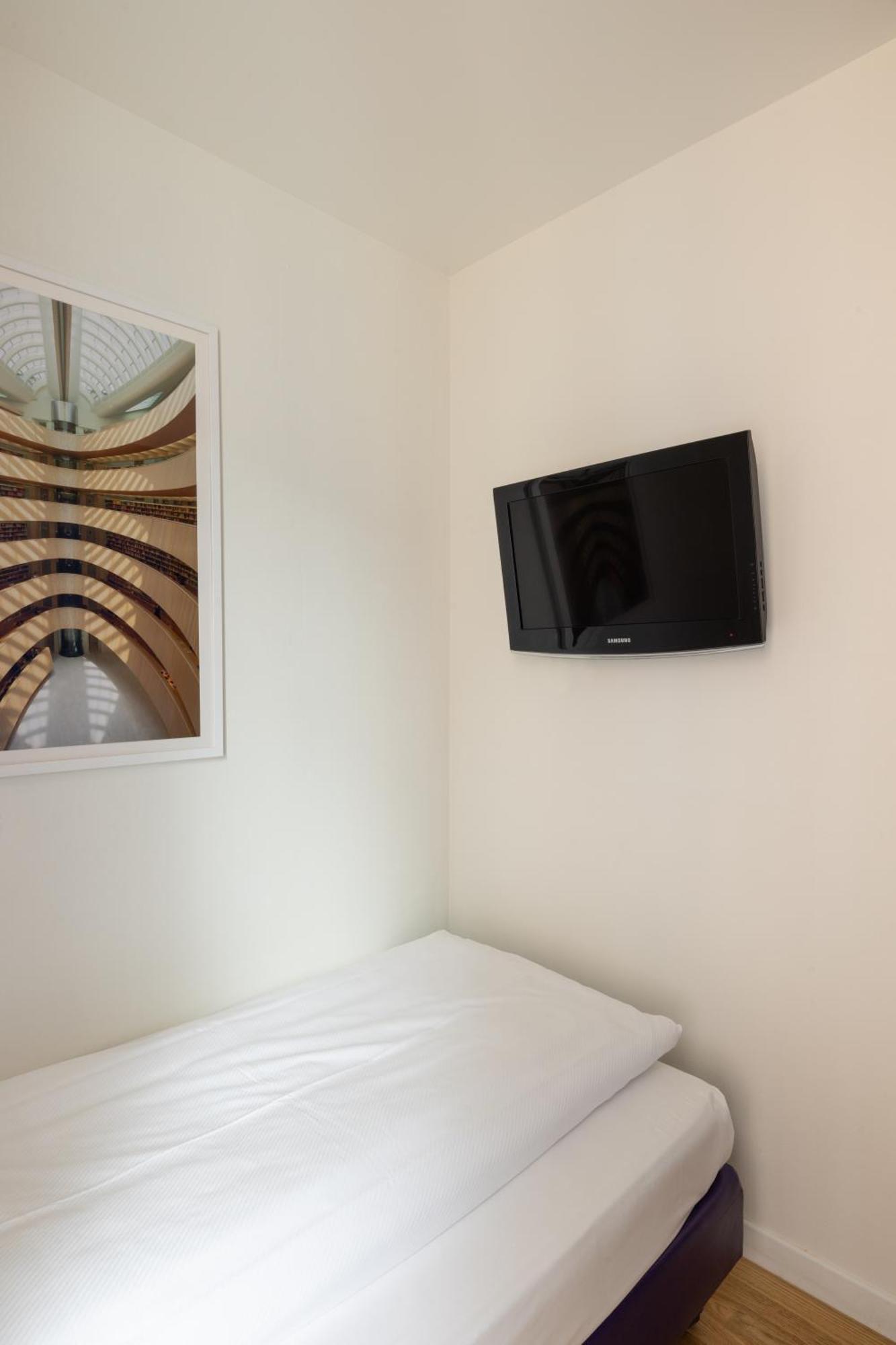 Gasthuis Fred Guest House Hauptbahnhof - Mobile Check-In